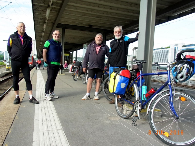 Alpenquerung 2016 Bahnhof Ludwigsburg (2)